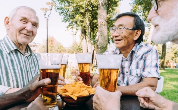 適量飲酒は長生きの秘訣!